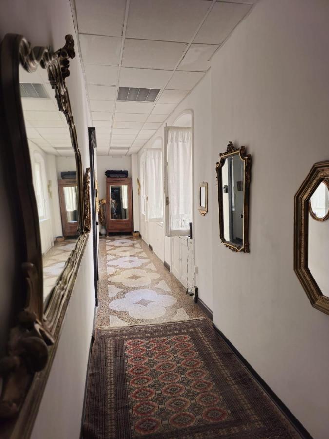 Antiche Memorie-Eleganza E Confort In Centro Citta Génova Exterior foto
